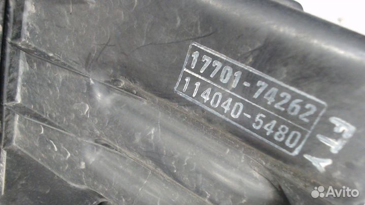 Корпус воздушного фильтра Toyota RAV 4, 1998