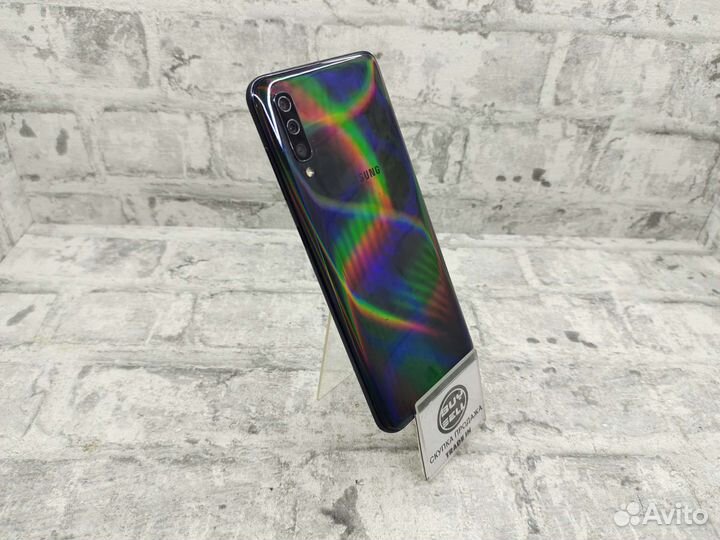 Смартфон Samsung A50 4/64