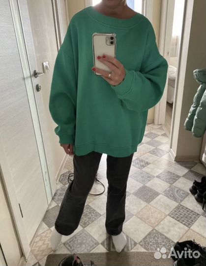 Свитшот женский оверсайз