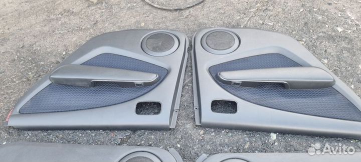 Обшивка двери Mitsubishi Outlander (CU) 2001-2008