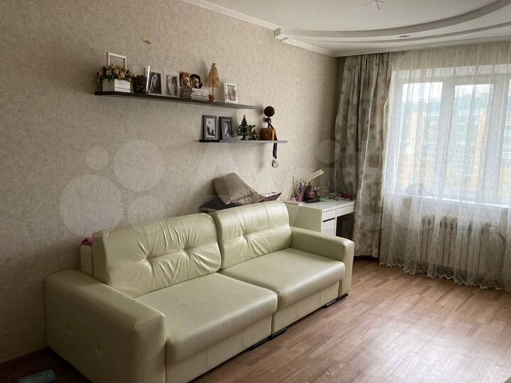 2-к. квартира, 56 м², 8/10 эт.