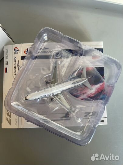 Модель самолета Boeing 737-400 Аэрофлот 1:400