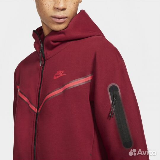 Худи мужской Nike Tech Fleece красный CU4489-677