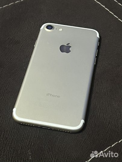 Телефон iPhone 7 128gb