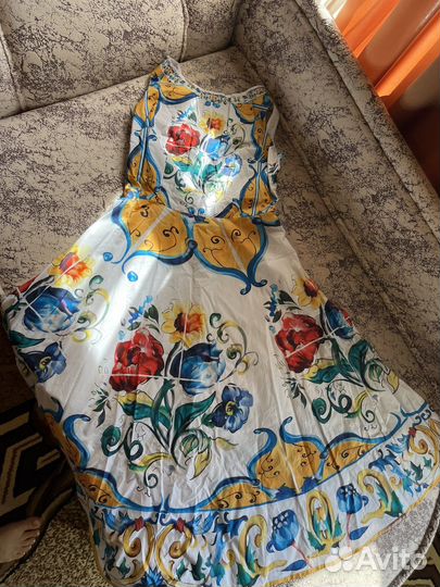 Летнее яркое платье