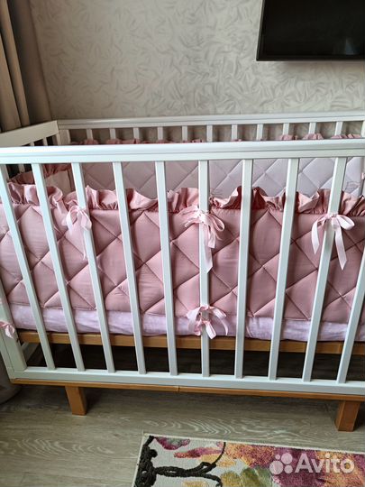 Бортики в детскую кроватку для девочки