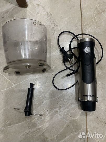 Блендер Redmond RHB 29-20