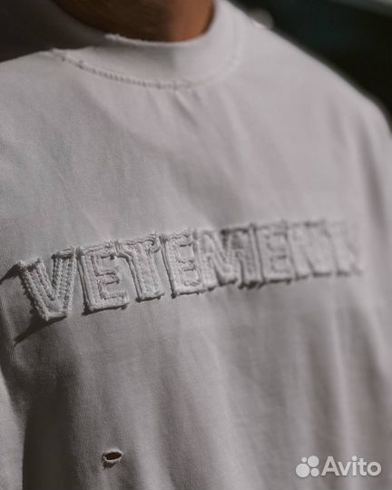 Футболка Vetements