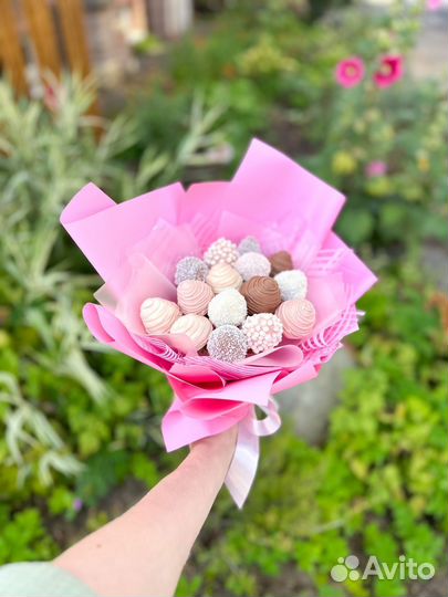 Букеты из клубники в шоколаде