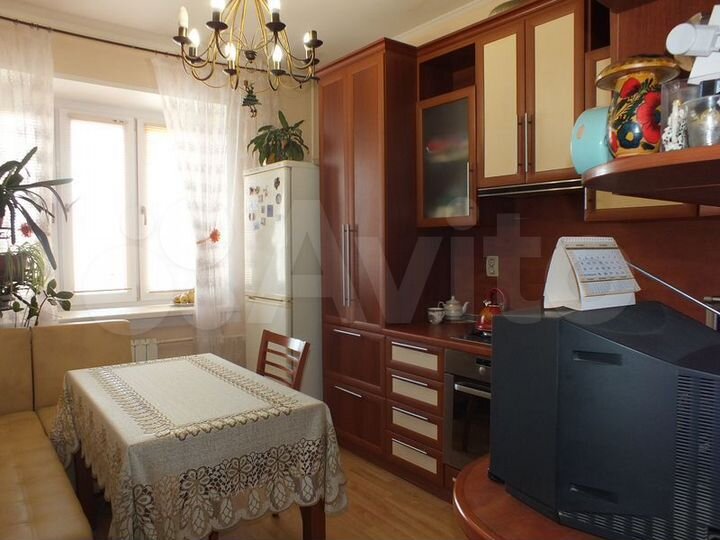 2-к. квартира, 64 м², 6/9 эт.