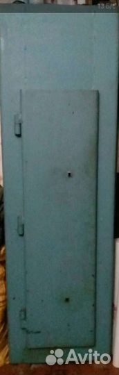 Сейф металлический