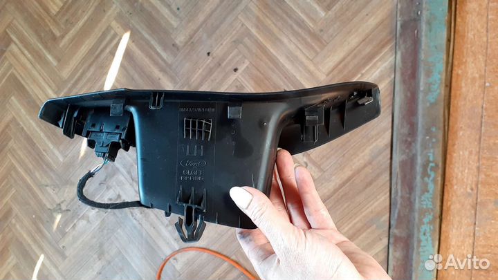 Кнопка стеклоподъемника задняя левая Ford Focus 3