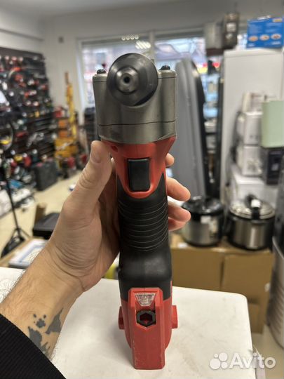 Milwaukee m12