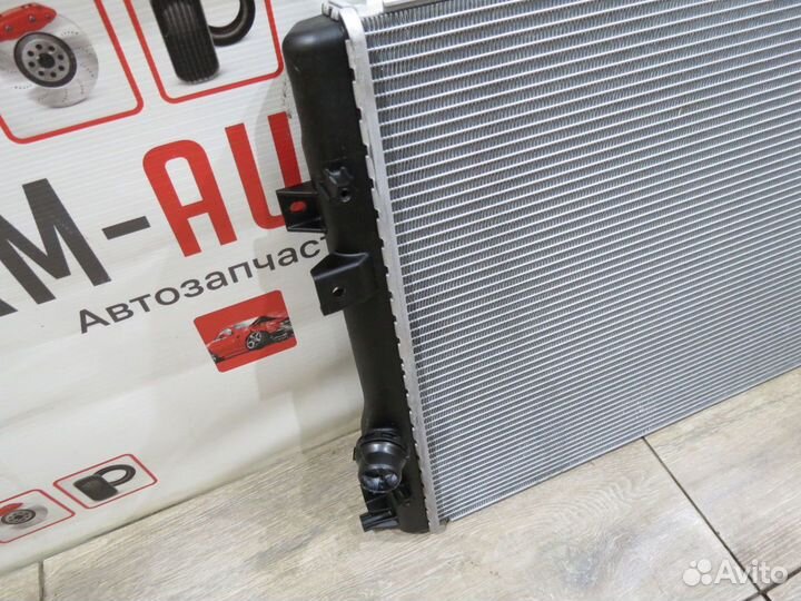 Радиатор основной Volkswagen Tiguan