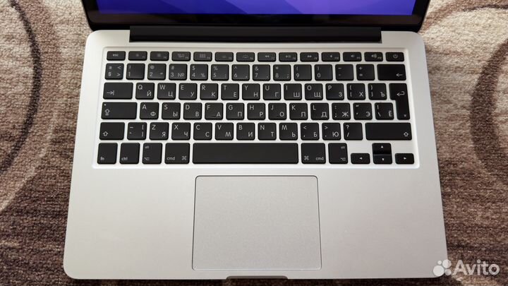 MacBook Pro 13 2015 late 8/256