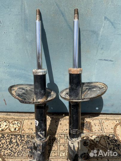 Стойки передние Лексус рх300 l