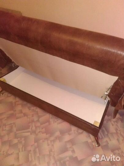 Диван книжка