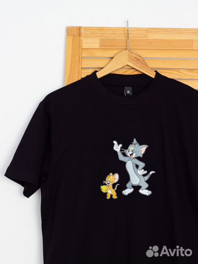Черная футболка с принтом Том и Джерри