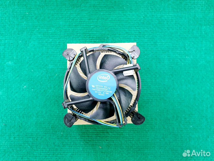 Кулер для процессора Intel новый