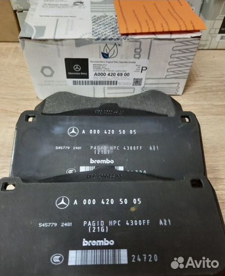 Тормозные колодки на Mercedes-Benz