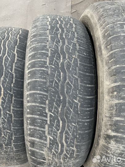 Bridgestone Dueler H/T 687 225/65 R17