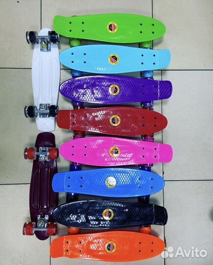 Пенниборды со светящимися колесиками