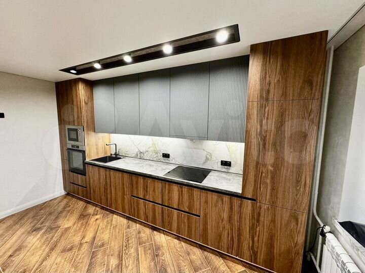 3-к. квартира, 87 м², 2/16 эт.