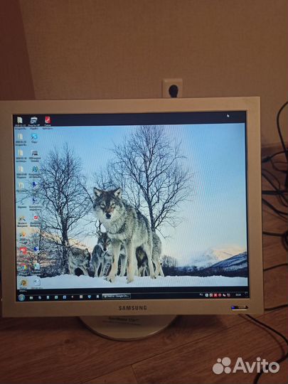 Монитор Samsung