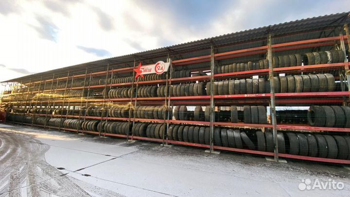 Nokian Tyres Hakkapeliitta R 215/65 R16