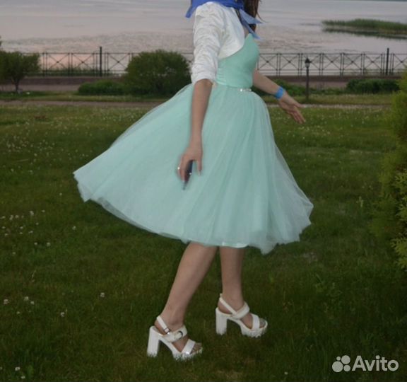 Вечернее платье на корсете