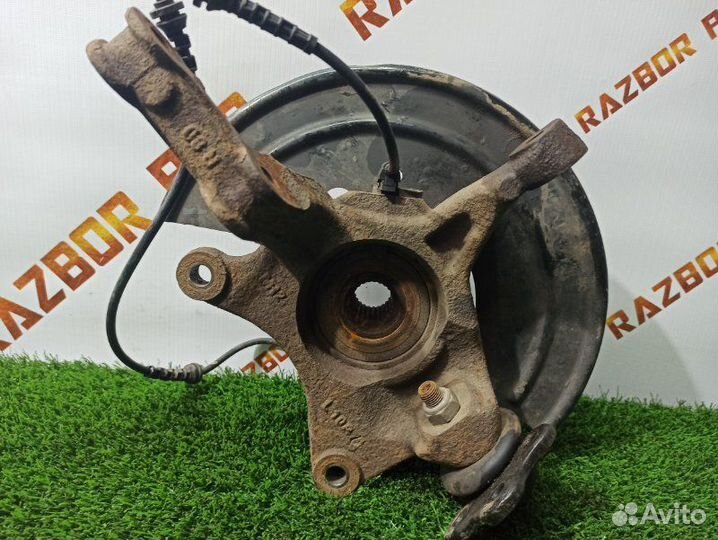 Кулак поворотный передний правый Renault Duster