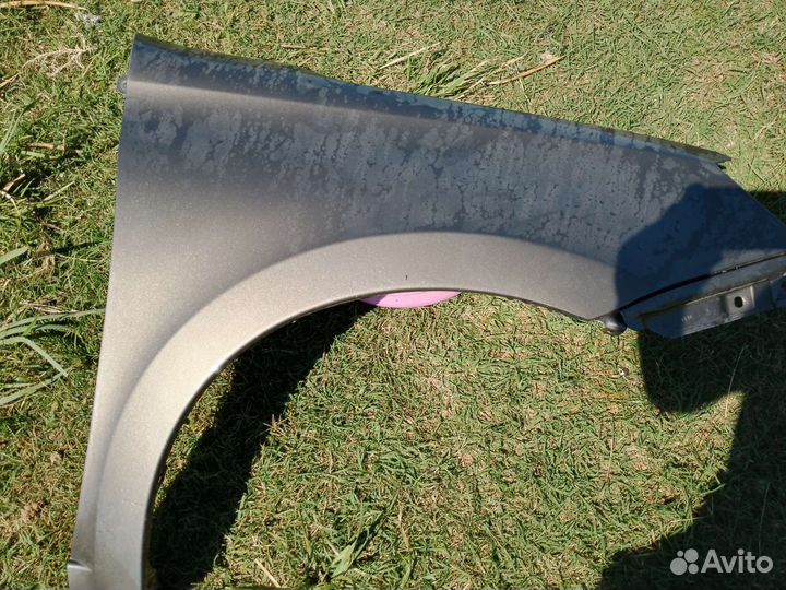 Крыло переднее granta