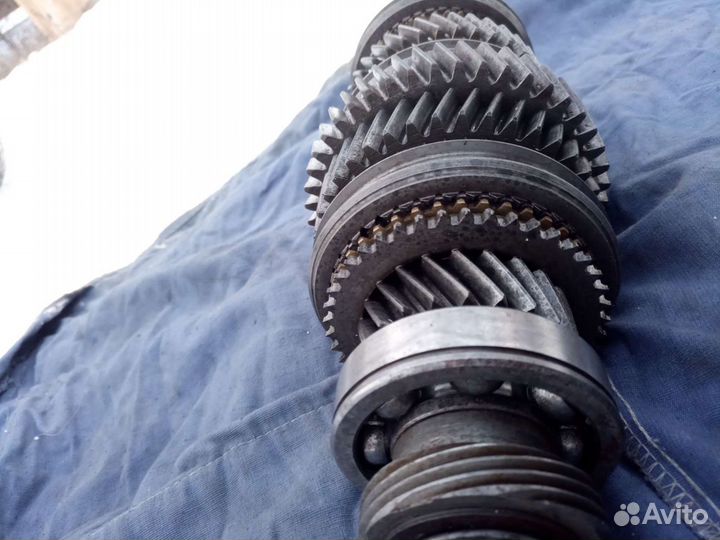 Вторичный вал в сборе кпп газ, волга