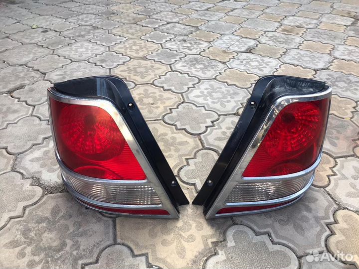 Задние фонари Kia Sorento 1