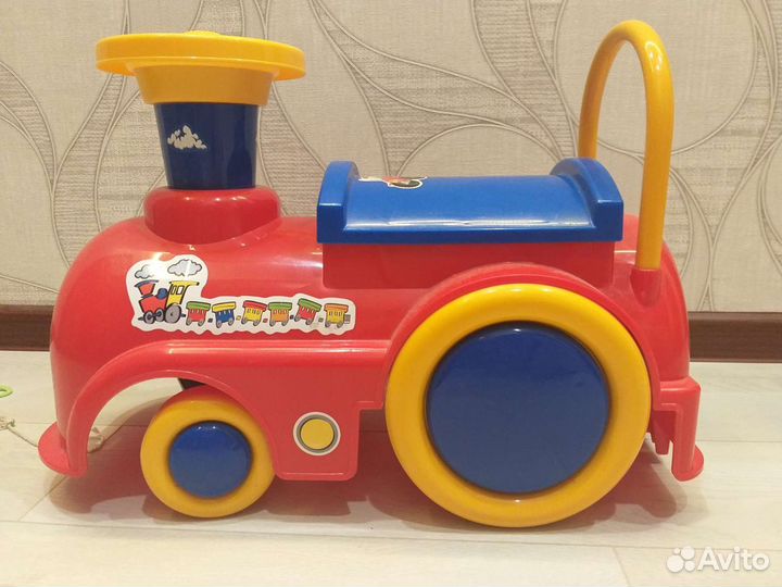 Паровоз каталка беговел