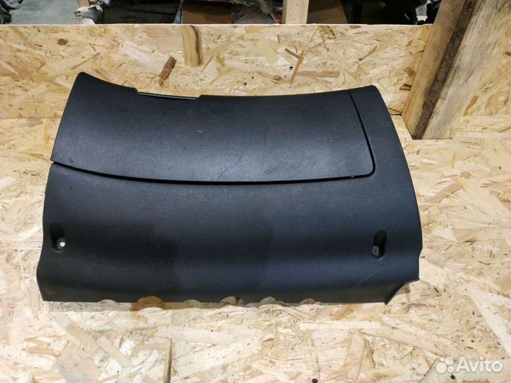 Бардачoк Skoda Octavia A5