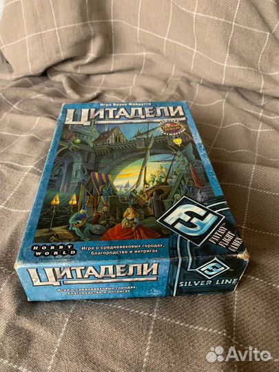 Настольная игра Цитадели с доп. Темный город