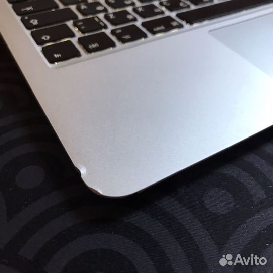 MacBook Air (11 дюйм., середина 2011 г.)