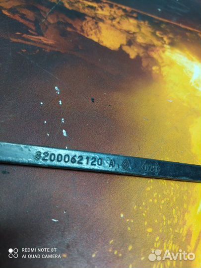 Поводок стеклоочистителя правый Renault Symbol