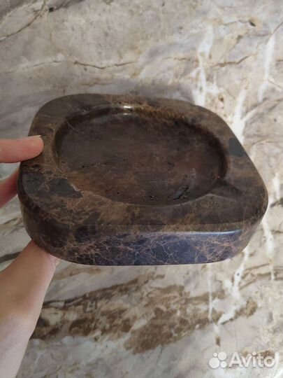 Пепельница из мрамора