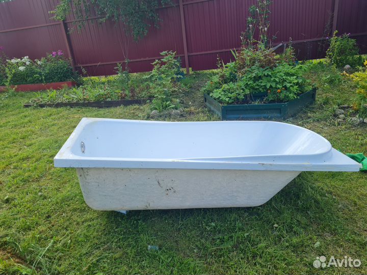 Ванна акриловая