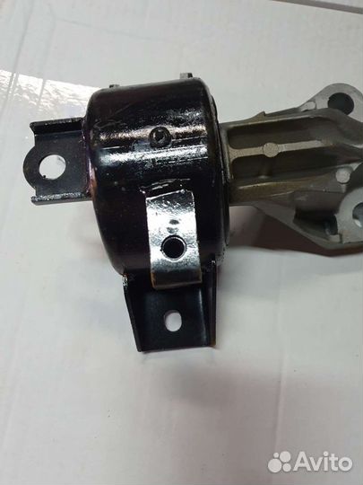 Подушка двигателя левая Chevrolet Cobalt