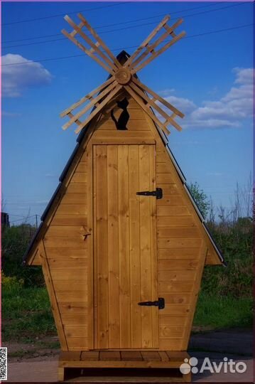 Уличный туалет деревянный HME556