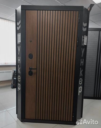 Дверь входная