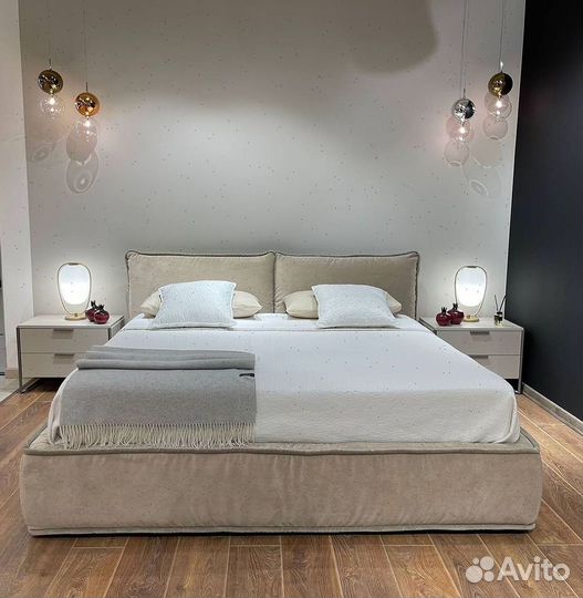Дизайнерская кровать с доставкой