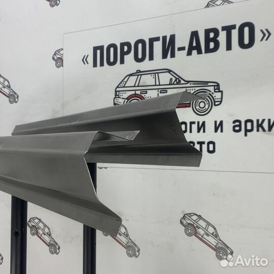 Кузовной правый порог Toyota Land Cruiser 70