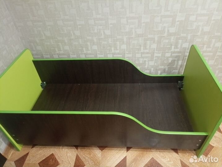 Детская кровать от 3 лет с бортиками