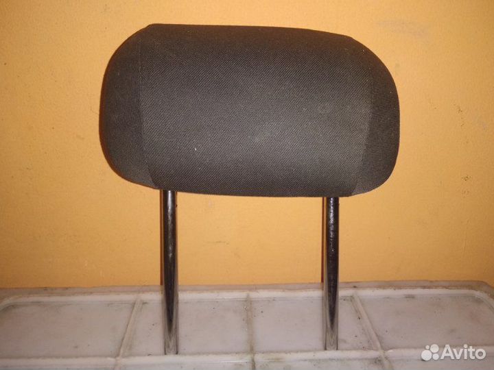 Подголовник задний Opel Astra P10 A17DTJ 2011