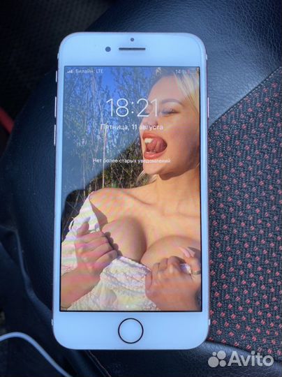 Телефон iPhone 7