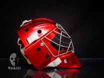 Хоккейный вратарский шлем